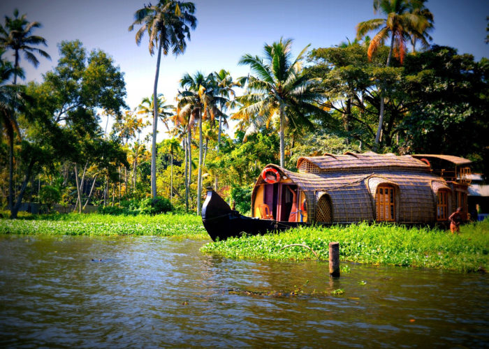 kerala holiday packages